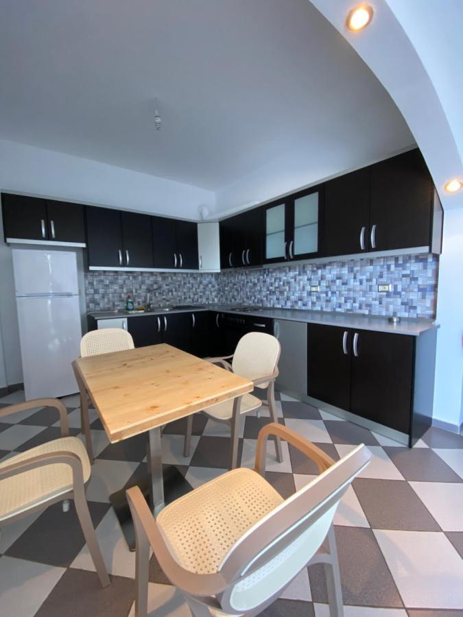 Henardi Apartments Ksamil Exterior foto
